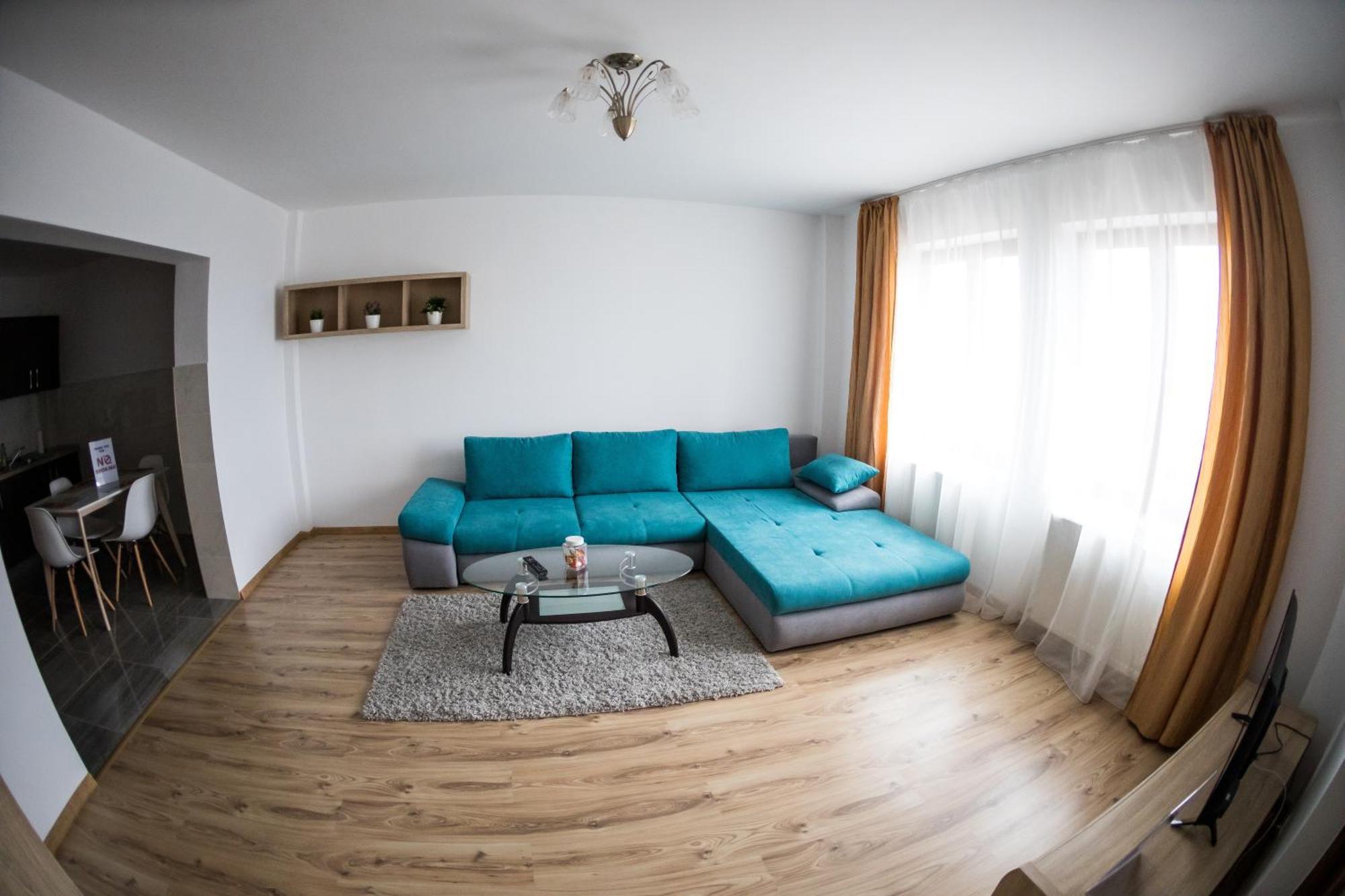 Travel Homzzz Apartments Târgu-Mureş Екстериор снимка
